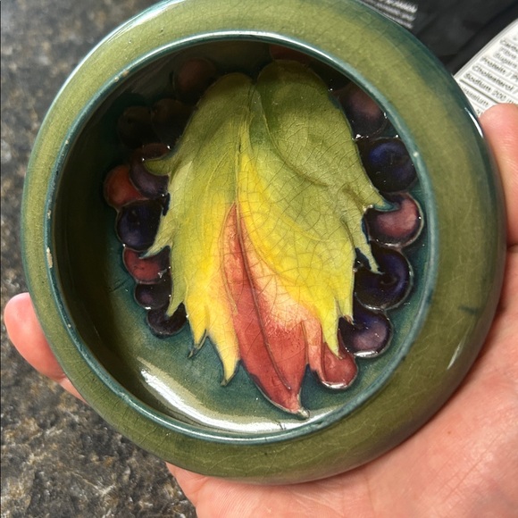 Moorcroft - Picture 8 of 9